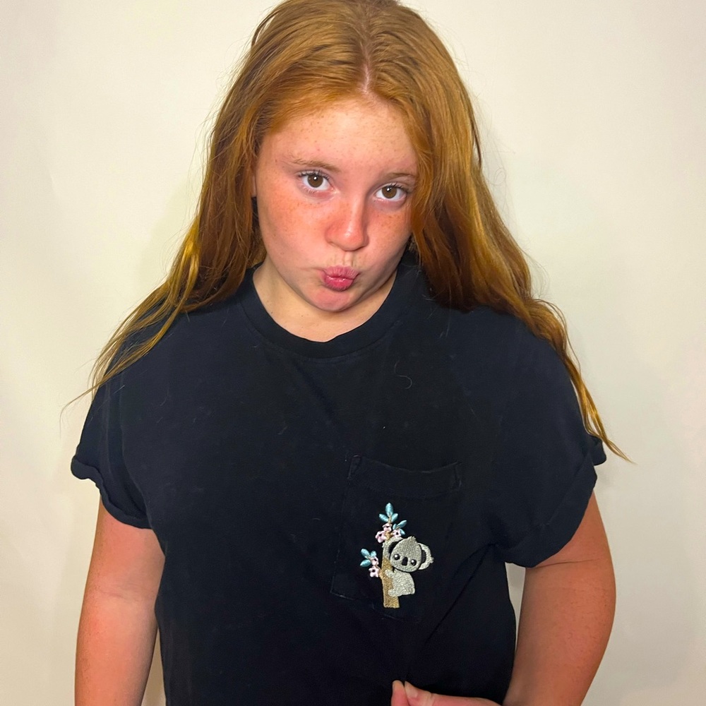 Cropped stitched koala crop top women size XL
